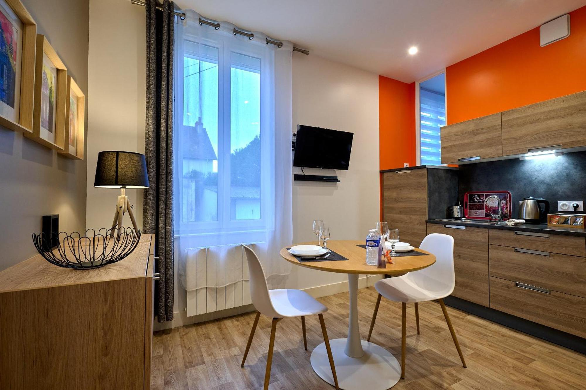 Le Faidherbe Style Appart' Hotel - Wifi Gratuit - Parking Gratuit Calme Et Lumineux Nevers Dış mekan fotoğraf