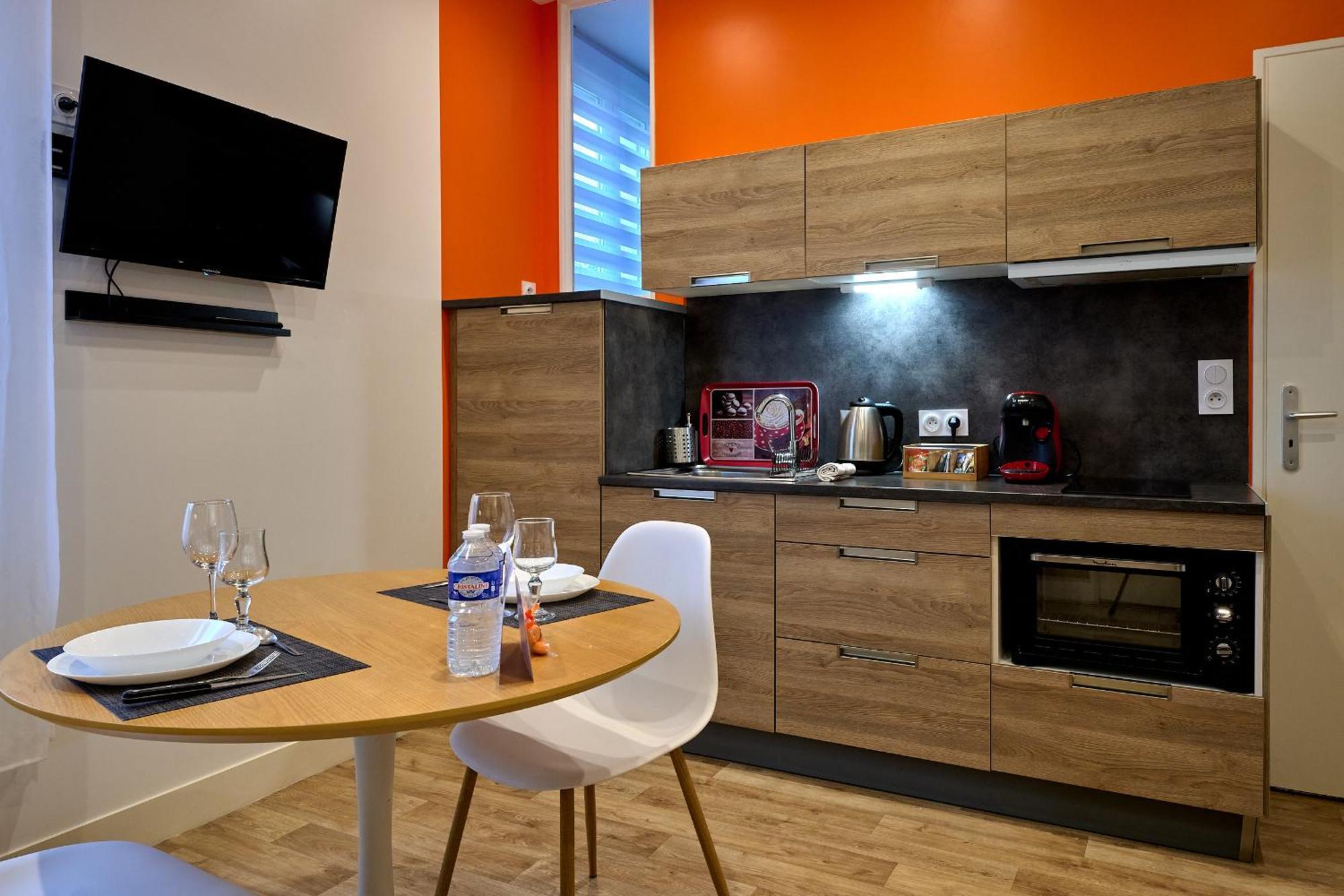 Le Faidherbe Style Appart' Hotel - Wifi Gratuit - Parking Gratuit Calme Et Lumineux Nevers Dış mekan fotoğraf